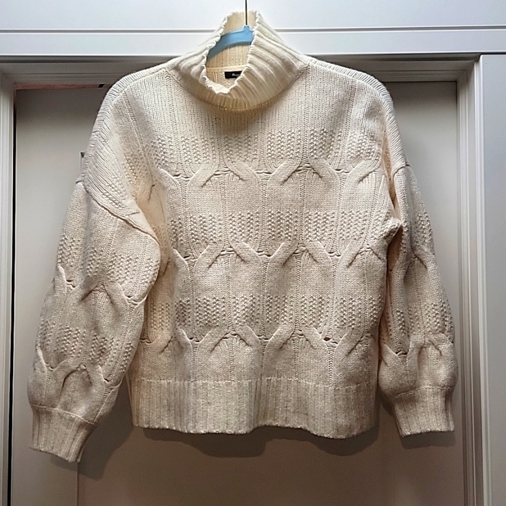 Beautiful Ecru, cable knit, wool blend sweater, Massimo Dutti, size S